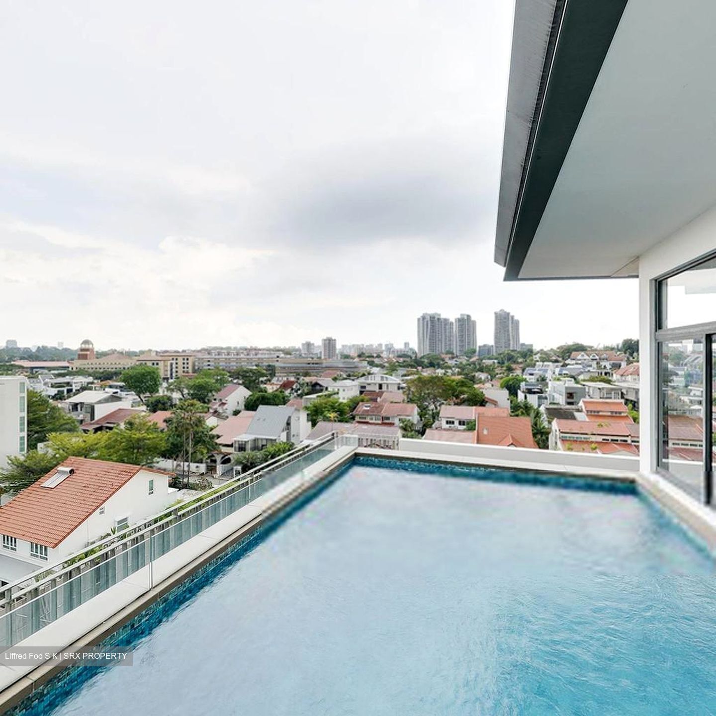 Duchess Royale (D10), Apartment #293357781
